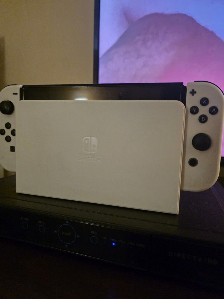Nintendo Switch OLED White 