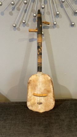 AFRICAN GUEMBRI TRADITIONAL INSTRUMENT