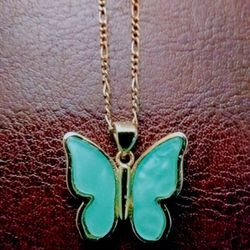 🆕 Gold Plated Butterfly 🦋 Necklace.🎁🎁🎁