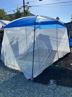 OZARK TRAIL 13ftx9ft screen house