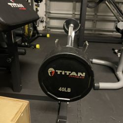 Titan Adjustable Curl Set /seat With 40 Lb Curl Bar 