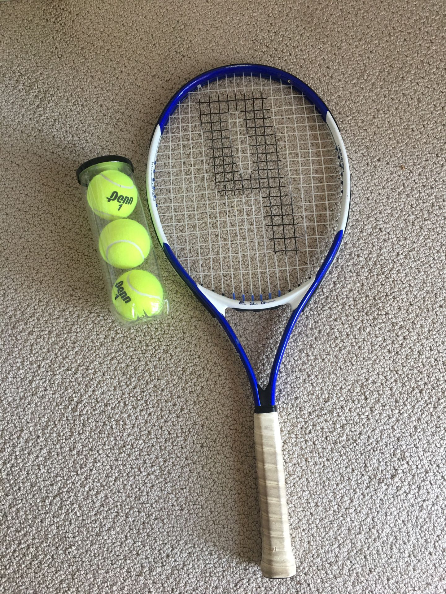 Prince tennis racket + new tennis 🎾.