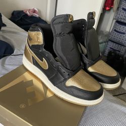 Boys 6.5 Nike