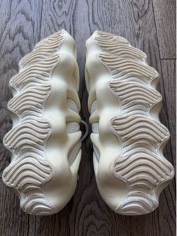 👟 Adidas Yeezy 450 “Cloud White” – Size 9 1/2
