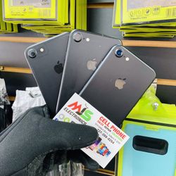 IPHONE 7 32GB UNLOCKED