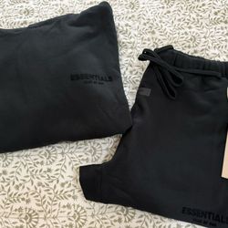 Essentials Fear Of God Set | Large