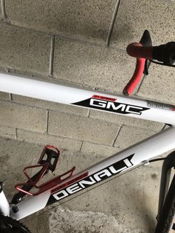 700C Men s GMC Denali Road Bike White Red for Sale in Erie PA OfferUp