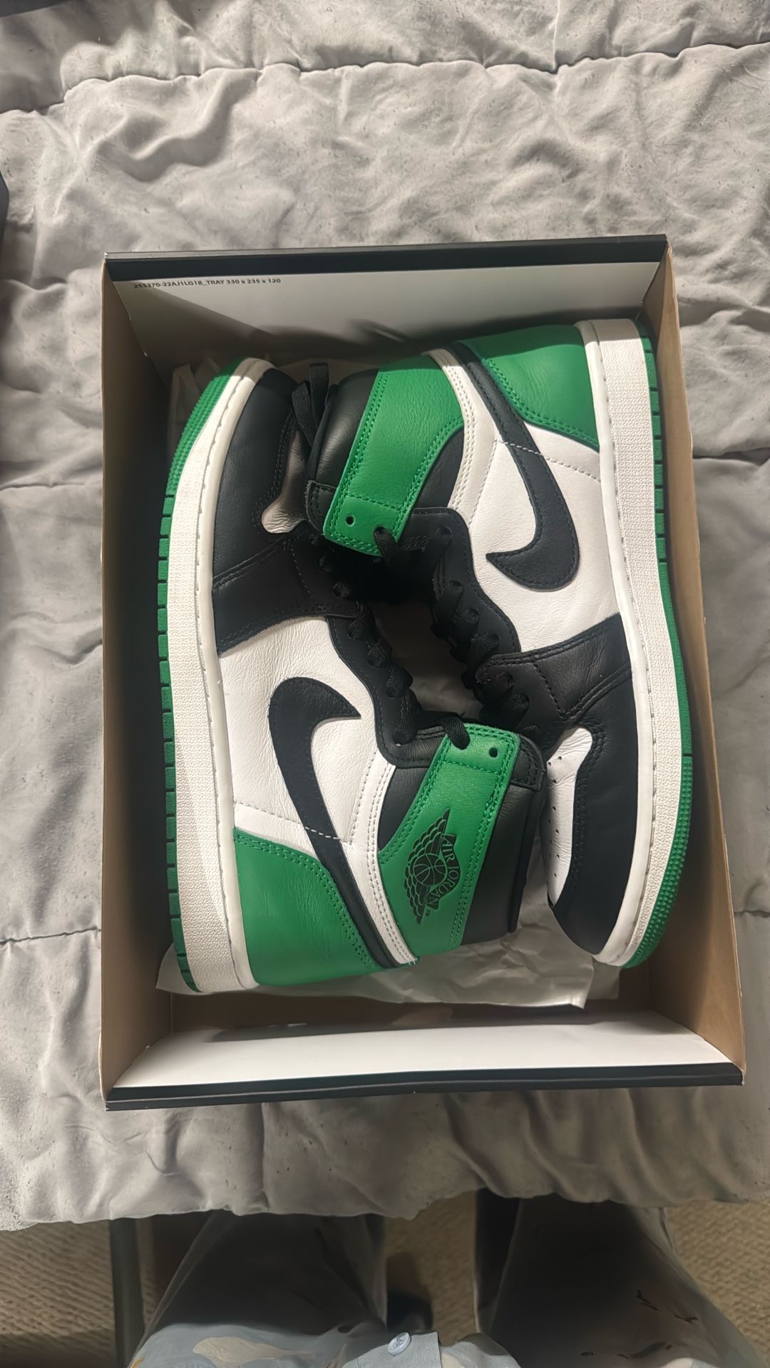 Air Jordan 1’s Retro High OG Black/lucky Green White