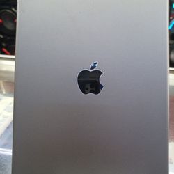 Apple 🍎 Ipad 8th Generation 32gigs With Cellular.  In Box With Warranty 