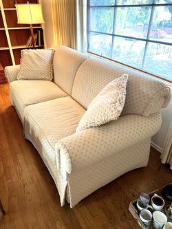 Couch / Sofa