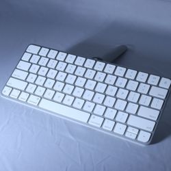 APPLE keyboard