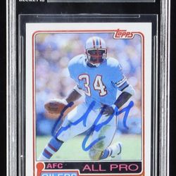 Earl Campbell Signed 1981 Topps #35 Reprint (BGS)