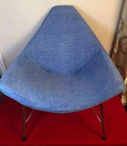 High Back Comfortable Big Chair. SALE 