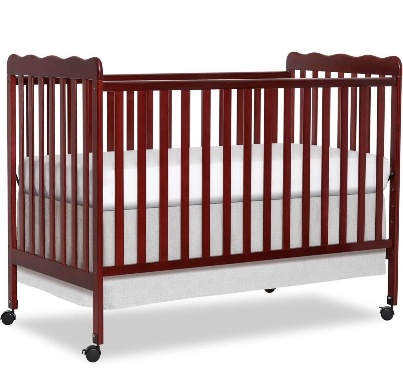 New Dream On Me Carson Classic 3-In-1 Convertible Crib