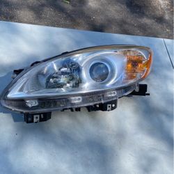 Head Light Assembly 2012 Mazda5
