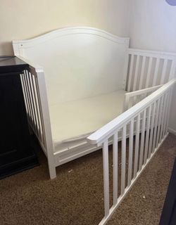 Convertible Crib