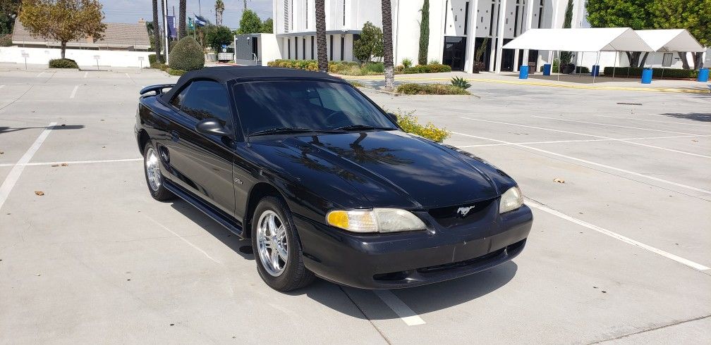 1998 Ford Mustang