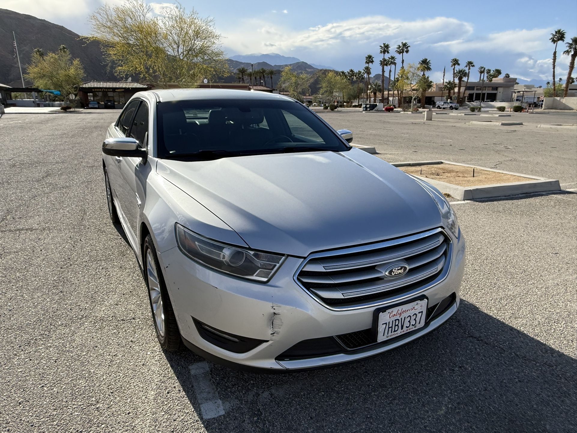 2015 Ford Taurus