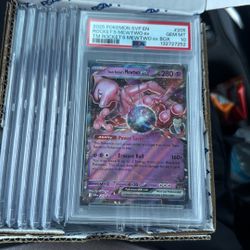 TR Mewtwo PSA10