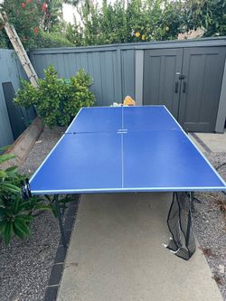 Outdoor ping pong table