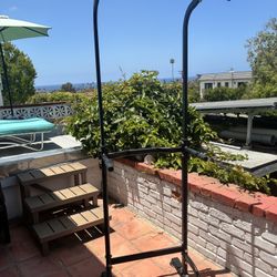 Standing Pull Up Bar