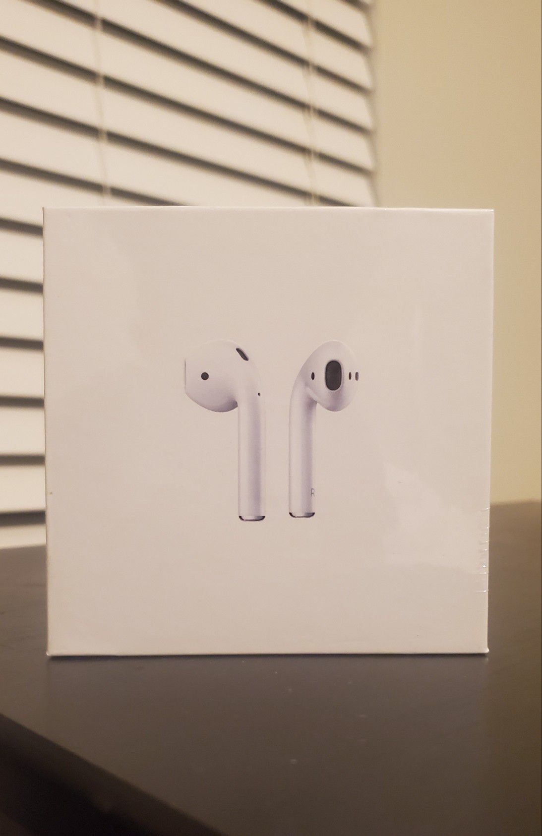 NEW AirPods 2nd Generation With Wireless Charging Case for Sale. BOXED AND SEALED. MPU.
