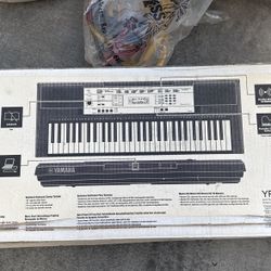Yamaha Keyboard 