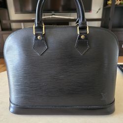 Vintage Louis Vuitton Epi Alma Bag 