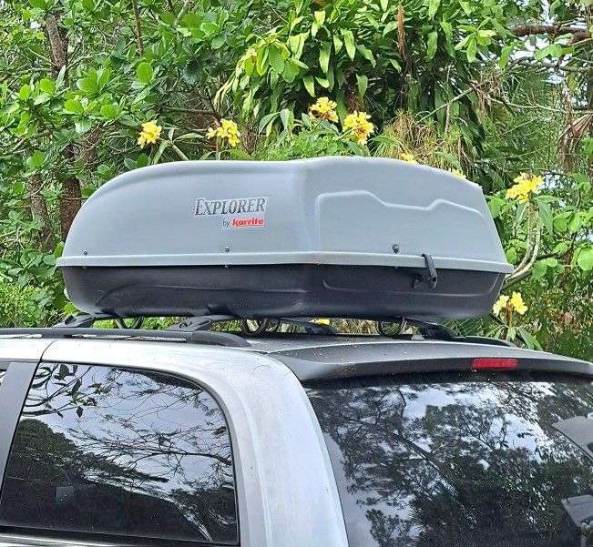Karrite Explorer Car Top Carrier 18 cu ft With Keys