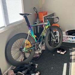 Throne Trklrd (No Trades)