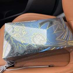 Pokemon Trading Card Game: Mega Charizard X ex Ultra Premium Collection