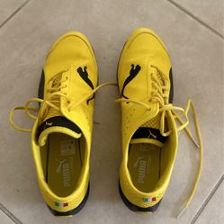Puma Ferrari tennis shoes New
