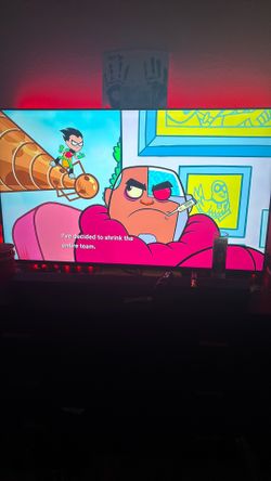 50 inch tv and dresser with soundbar