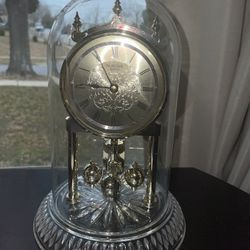 Antique Bulova Quartz Clock