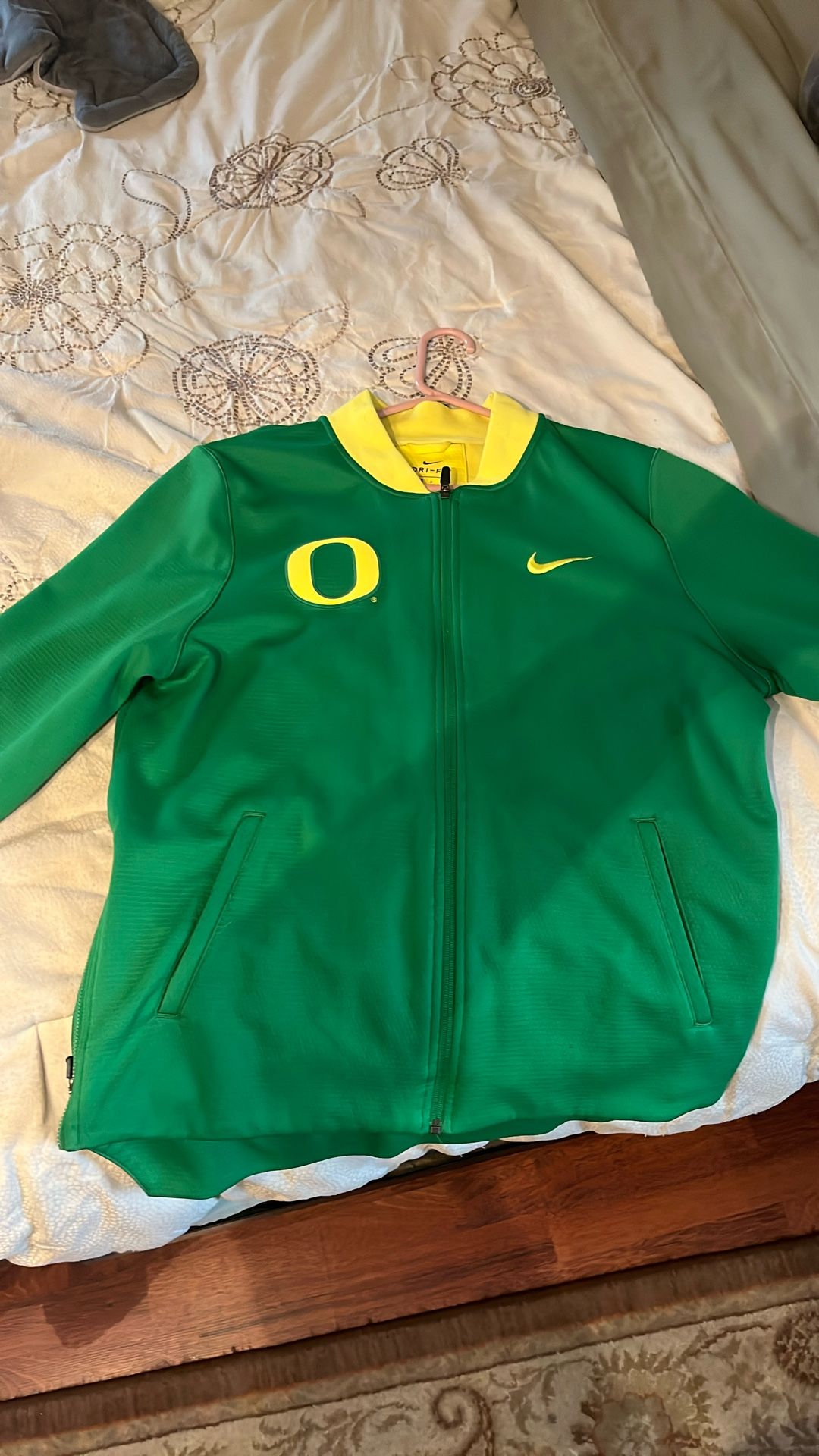 Oregon Ducks Coat! Large Size, Excellent Condition 