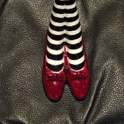 Wizard Of Oz Ruby Slippers Paper Weight 