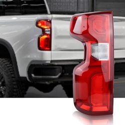 2020 Chevrolet silverado tail light left (driver's side). Might fit other year models
