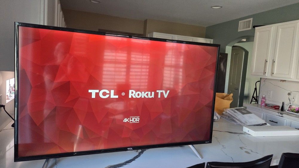 TCL 49" Class 4-SERIES 4K UHD HDR ROKU SMART TV - 49S405 $280 - REMOTE