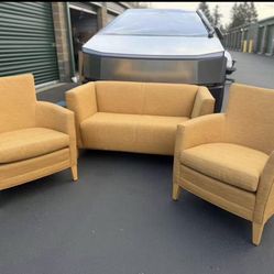 Jack Cartwrightz sofa set / lounge chair deliver available