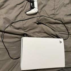 Ps5 with white controller