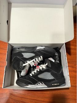 Jordan 5 Metallic black size 10