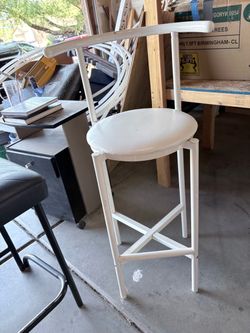 White Metal Bar Stool with Backrest