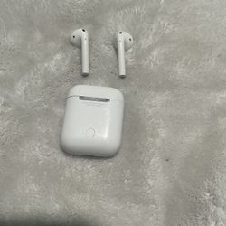 AirPods