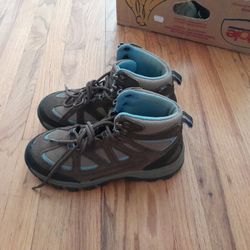Women's Denali Hiking Boots