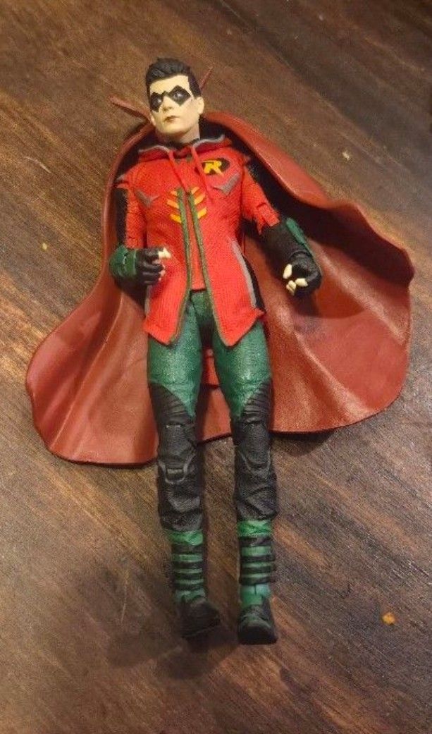 Robin Batman Mcfarlane DC multiverse Robin tim drake Red Cape 
