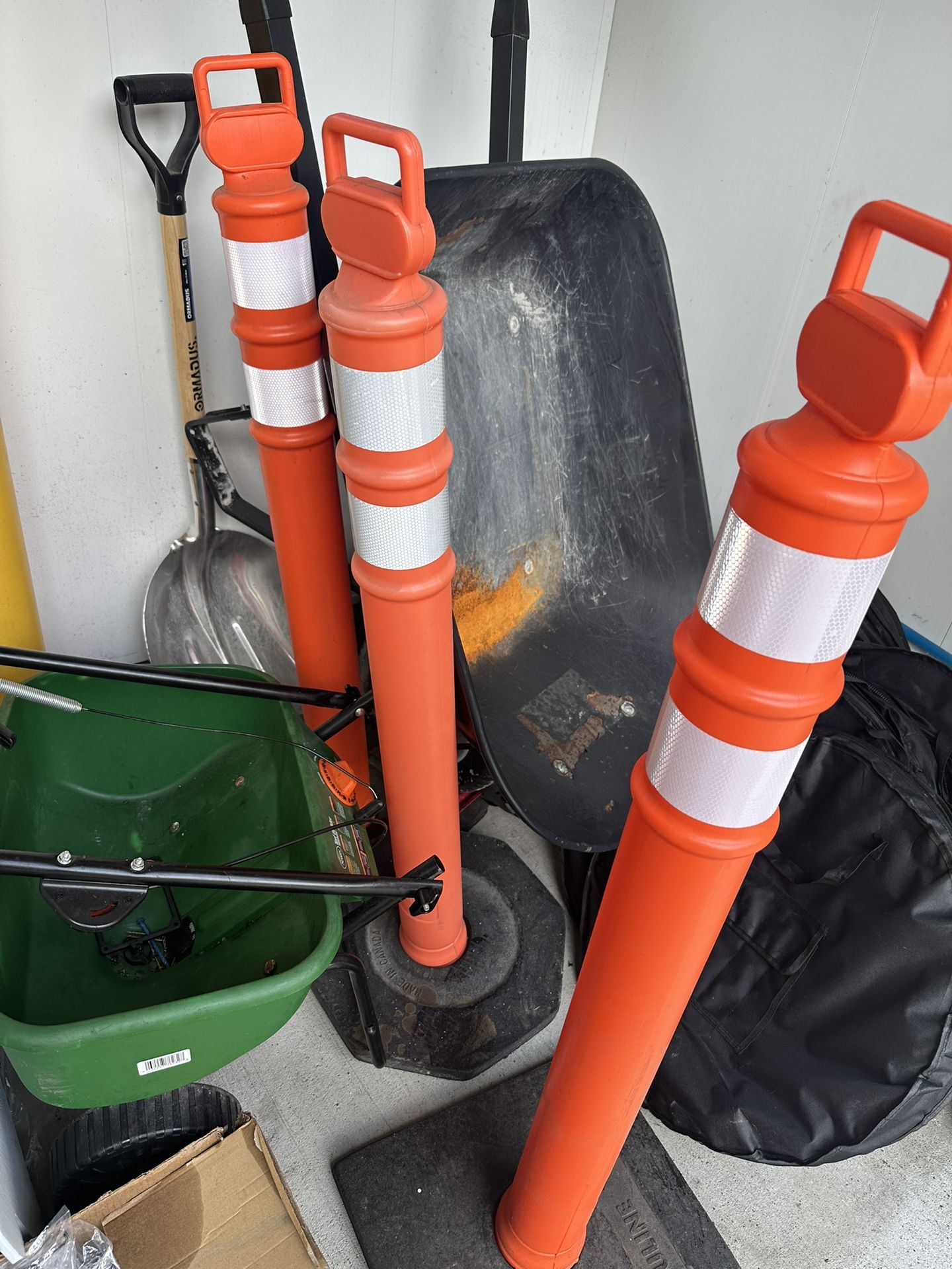 Orange Uline Cones x6