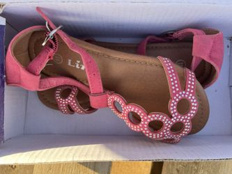 Girl’s Shoes