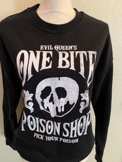 Disney Evil Queens Women’s Sweatshirt Size Med