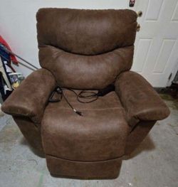 Lazyboy Powerlift Recliner