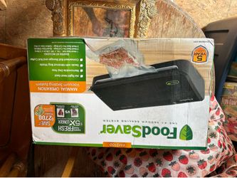 FoodSaver FM2100 Vacuum Sealing System